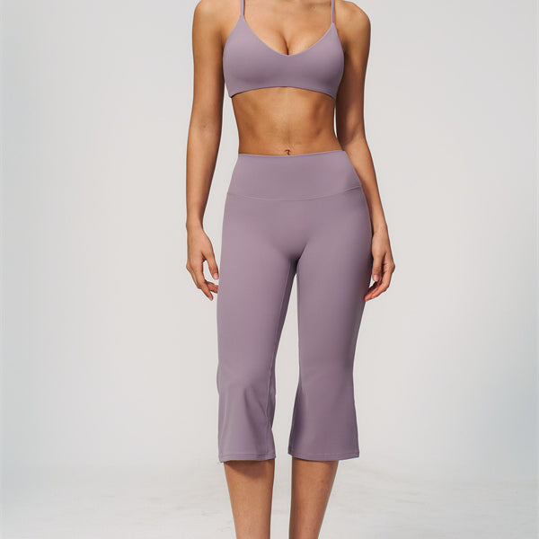 The Zura Sports Bra Capri Leggings 2-Piece Set