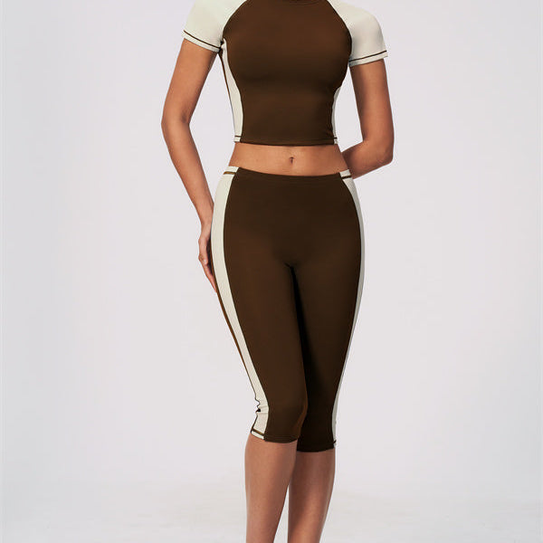 The Sandstone T-shirt Capri Leggings 2-Piece Set