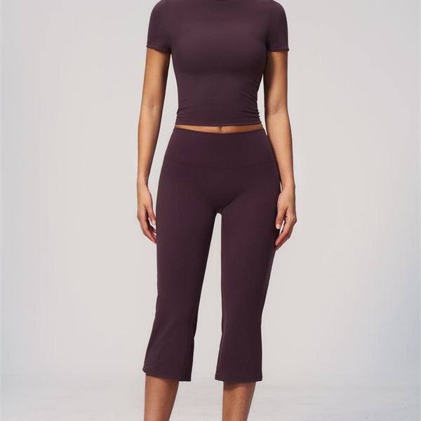 The Zura T-shirt Capri Leggings 2-Piece Set