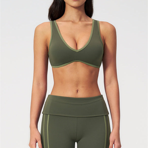 The Evoke Sports Bra Capri Leggings 2-Piece Set