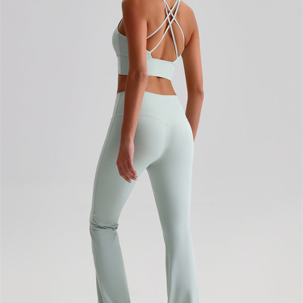 The Brave Sports Bra Flared Leggings 2-Piece Set