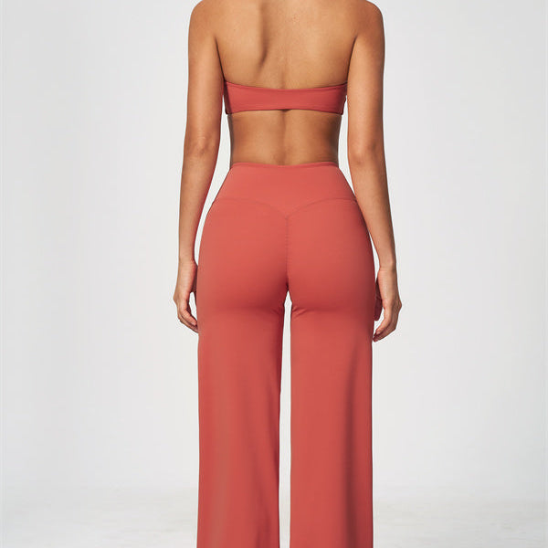 The RiseFit Sports Bra Straight Leg Pants 2-Piece Set