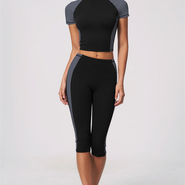 The Sandstone T-shirt Capri Leggings 2-Piece Set