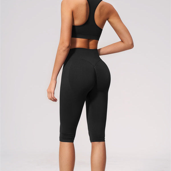 The Allure Sports Bra Capri Leggings 2-Piece Set