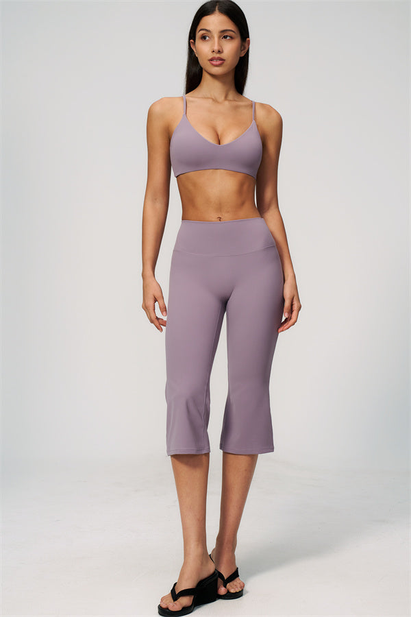 The Zura Sports Bra Capri Leggings 2-Piece Set