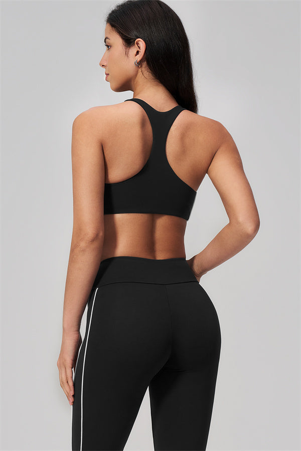 The Breathe Sports Bra Capri Leggings 2-Piece Set