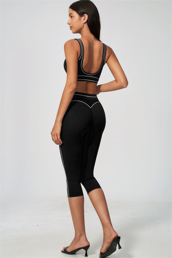 The Amara Sports Bra Capri Leggings 2-Piece Set