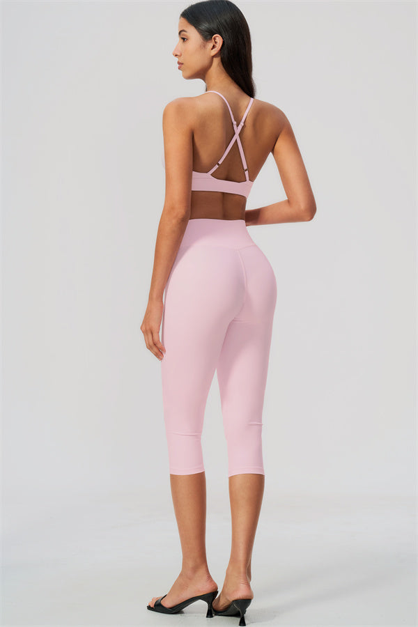 The Flow Motion Sports Bra Capri Leggings 2-Piece Set