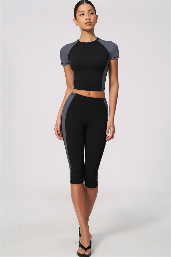 The Sandstone T-shirt Capri Leggings 2-Piece Set