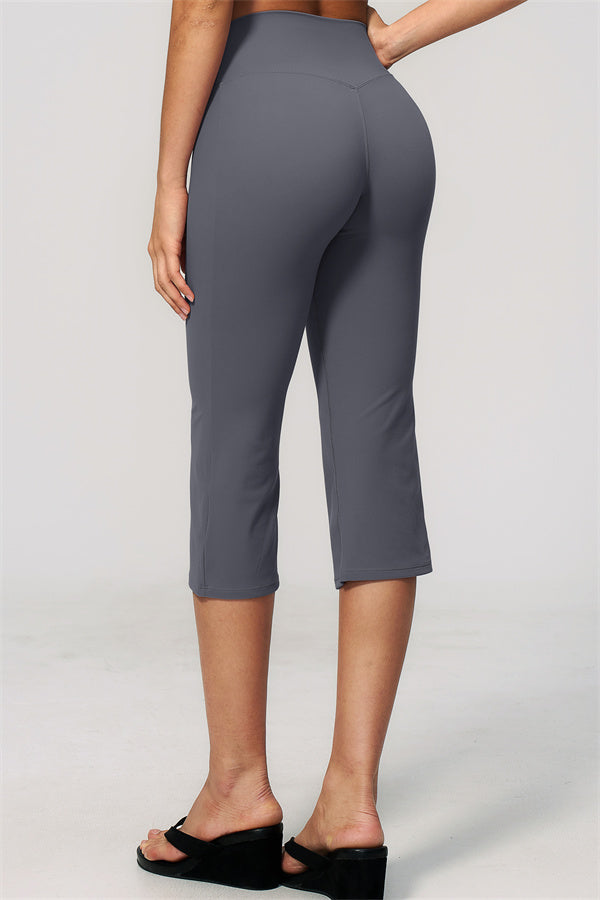 The Zura Capri Leggings
